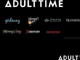 Collegebrudar Myra och Madi slåss om rampljuset i första FFM-trekan