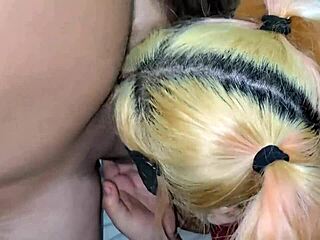 amiga anasabroza y yo disfrutamos nuestros culos