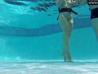 Minnie Manga Explores Underwater With A Dick In Hentai