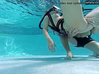 Minnie Manga Explores Underwater With A Dick In Hentai