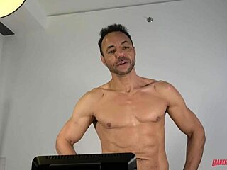 Bloopers and funny moments from porn sets 😄