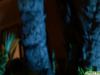 Are Aaron Trainer and Max Lorde neighbors fucking before the guest arrives?