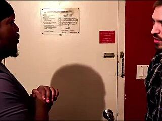 amica mea drilled hard while her cuckold hubby watches, damn! 😳