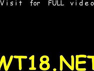 Nuolen tätä isoa kyrpää tiukalla pillullani