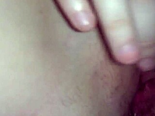 i watch that sexy teen masterbate