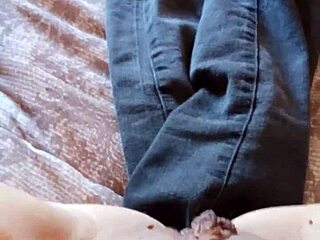 Gretala burns with desire to dance and seduce