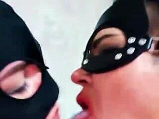 stepmom with big ass invited stepdaughter to fuck in pussy