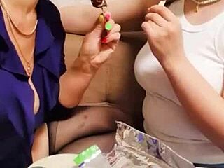 stepmom with big ass invited stepdaughter to fuck in pussy