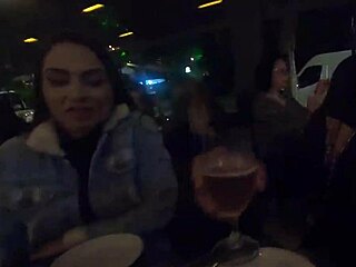 Monique Bertolini在加州美国房车车间参观 😊