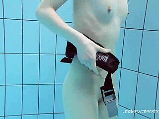 Underwater Babe Roxalana Cheh Strips Naked