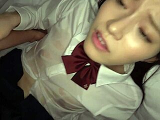 アジアンベイブがホット自宅セッションで中出し