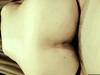 일본 퀸, 섹스 전 온천에서 뜨겁게 자위해