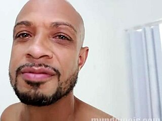 Guys from Rua Seis fucking with huge cocks in warehouse