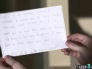 Ama de casa tetona Jessa Rhodes espera a su marido en lencería sexy