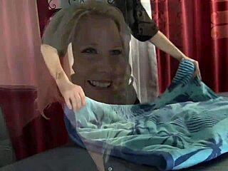 Kimmy olsen loves bare dick