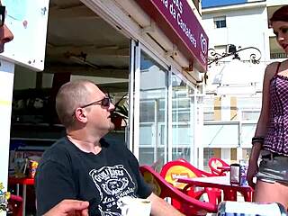 Odličen seks z Hanno Montado: udarci, globoko grlo in jahanje v kavbojki