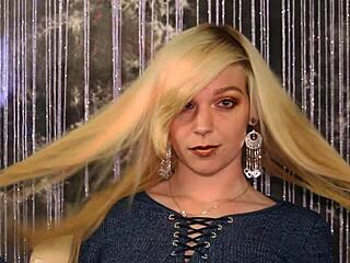 Wow, check sexy GamerGirlRoxy in slow motion with hot boots!