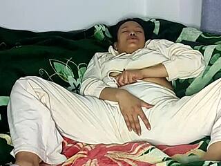 blue amateur housewife starts day with squirt on xvideos 2024