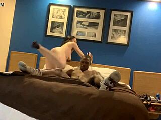 Bigdaddykj在酒店房间爱大黑鸡巴