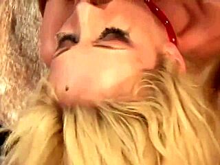 Hillary Scott stuffs huge dick 😈