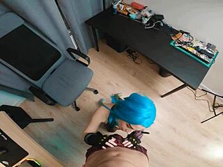 Crazy Jinx Fucks Hard on Desk