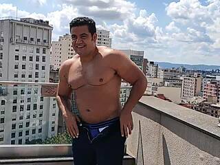 Hey, Yuri Gaúcho, pool sex today?