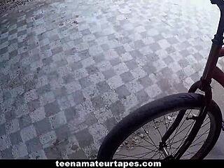 Hey, wanna see Mandy Muse's pussy licked in jacuzzi?