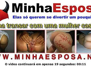 Novinha follando duro a cuatro patas, tan caliente