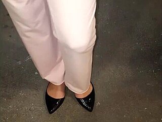 جلسة ويب كام شرجية حميمة لميلف، شوفني على فيسبوك! 😘