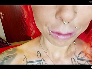 Anni Angel Deutsch Close To Her Clit While Masturbating On Webcam