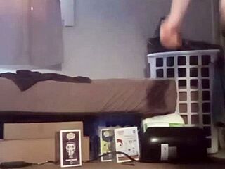 Watch Exclusive Busty Camgirl Clips Now!