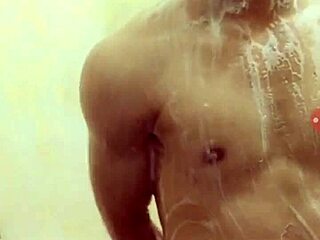 Gay-show avautuu spotissa