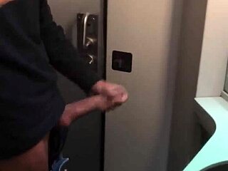 Handjob and cumshot just for my wildest fans, Chris Diamond?