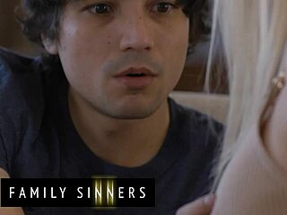 Stepmom Bunny Madison Fucks Stepson Ricky Spanish