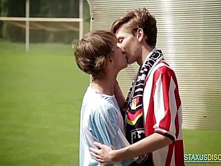 i finger european twink's ass and rawdawg him bareback