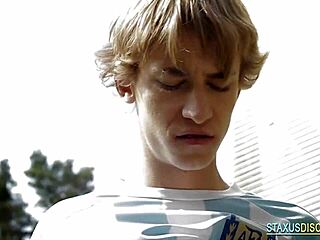 i finger european twink's ass and rawdawg him bareback