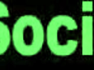 Amatoare Grasă Mature Primește Curul și Degetele de la Picioare Lins Brut.