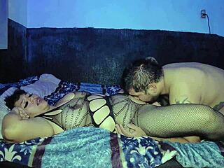 Eating Wife's Pussy And Filling It With Cum?