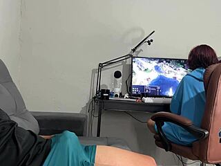 i was caugh jerkin off my big coc and her reacton was surprisin, she sucked my monster dick with natural tits