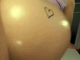 पीओवी सेक्स क्यूट 18+ लडकी के साथ