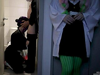 Mitsuri Spies Tanjiro Fucking Shinobu In Toilet
