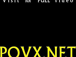 Indica Reign protagonista in gioco coniglio hardcore selvaggio