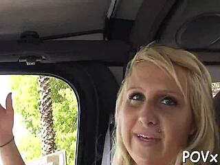 cute girl in nature exposes pussy for hot fucking 😍