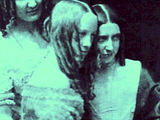 i love these vintage erotic drawings from old times