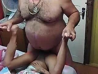 young babe with tight ass lets old man fuck deep in garage 😍