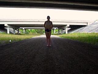 金发纹身美女Cameron Mynx户外被操