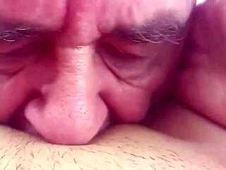 אקשן חם ומתגרה במחנה נודיסטים עם אגרבס ואולפר על החוף