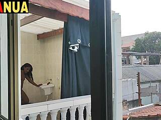 Se meu vizinho soubesse o que acontece quando ele sai de casa para trabalhar?