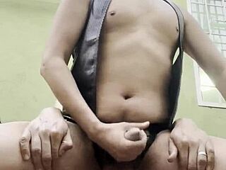 Is This Mexican Gay Amateurs' Garden Encounter Too Hot To Handle?