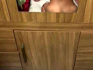 comendo o cu e gozando na buceta da novinha